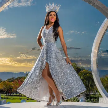 360 Photo Booth Rental Near Me - 9 Tips on what to do on a 360 Photo Booth 5 Beauty Queen on Photo Booth Near Me