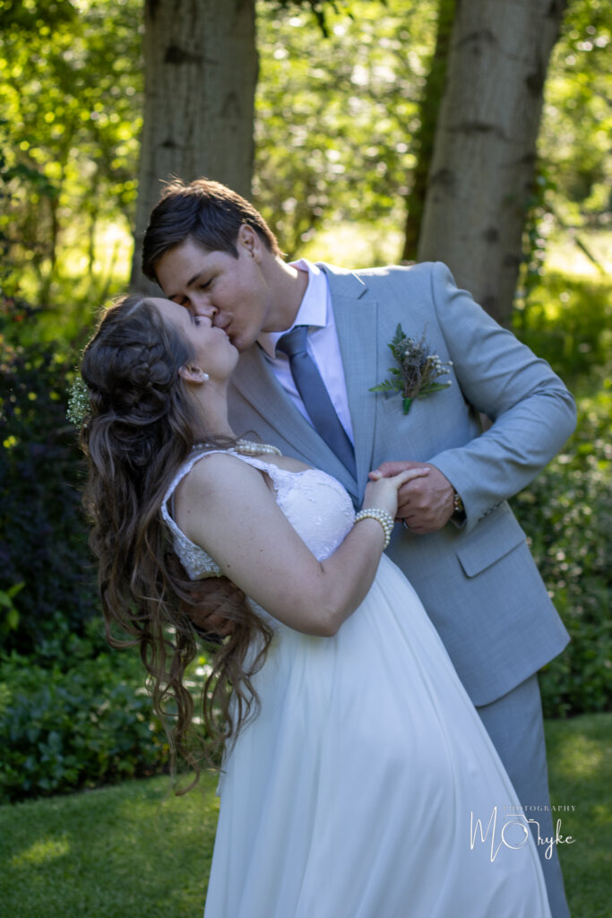 Elopement Photography Potchefstroom - Anderland Wedding Venue 88 Elopement Photography and Entertainment Packages Klerksdorp ()