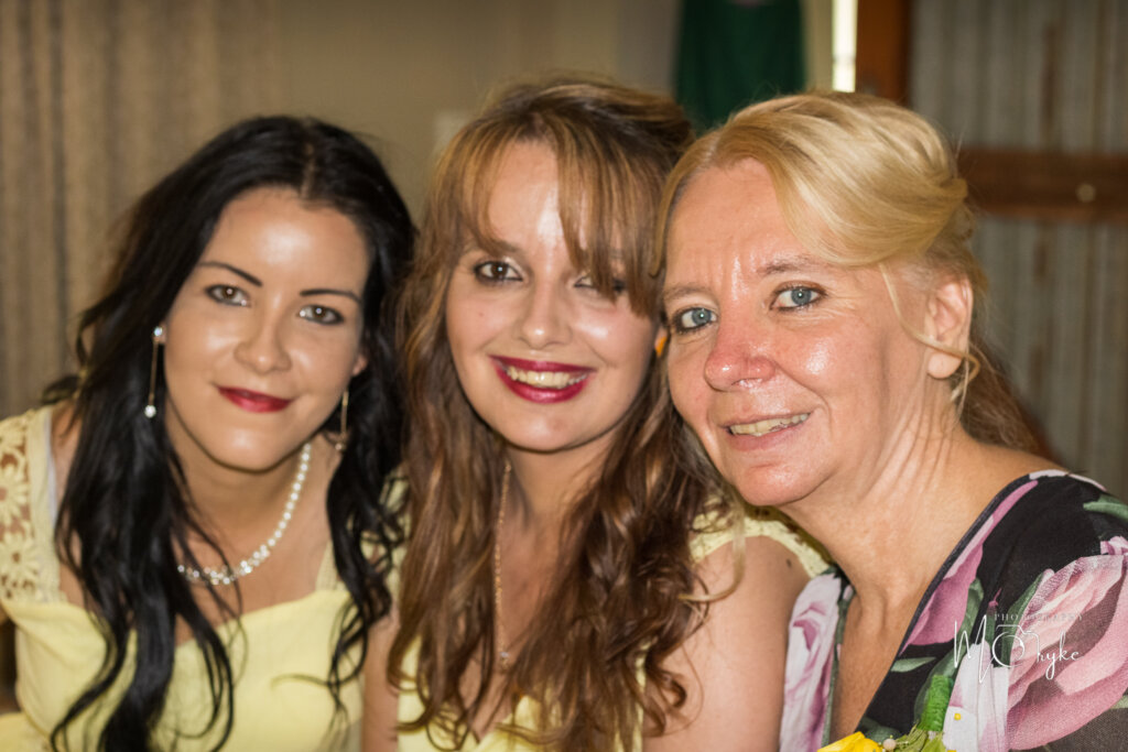 Elopement Photography Potchefstroom - Anderland Wedding Venue 20 Elopement Photography and Entertainment Packages Klerksdorp ()